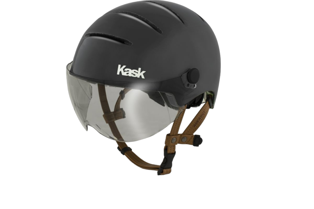 Casque de vélo de la marque Kask de couleur noir mat